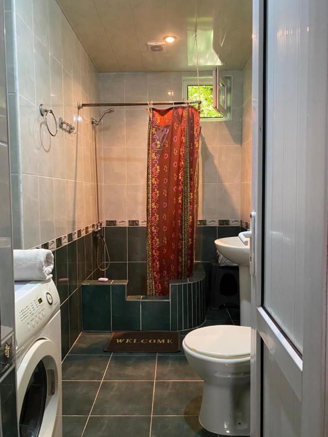 Lentekhi Guest House Konstanta Kültér fotó