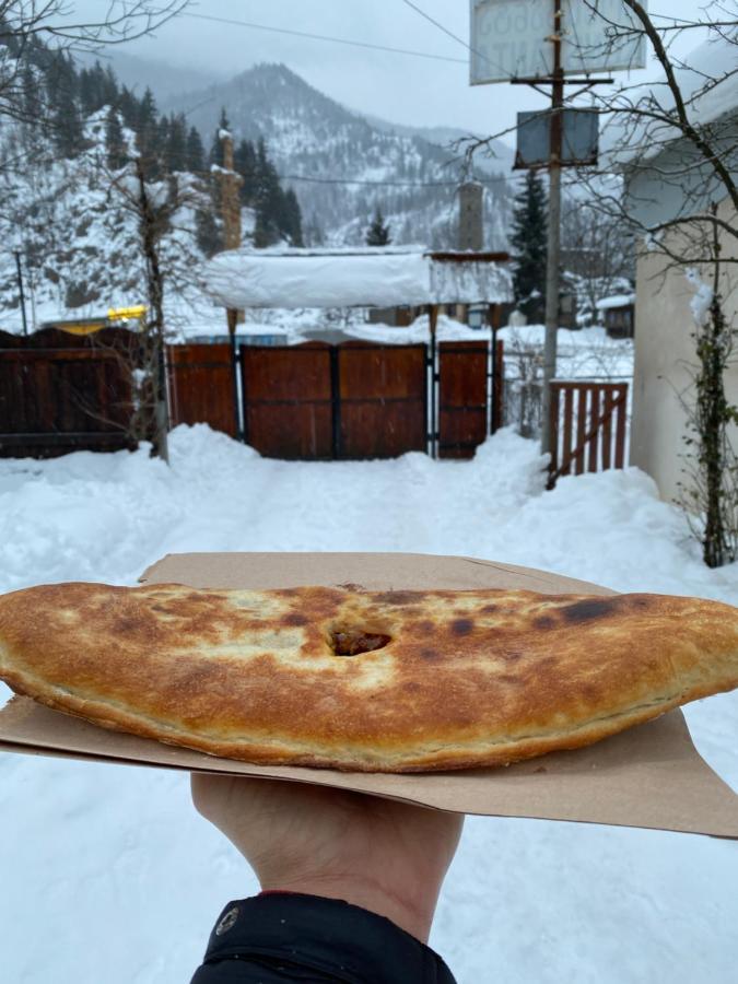 Lentekhi Guest House Konstanta Kültér fotó